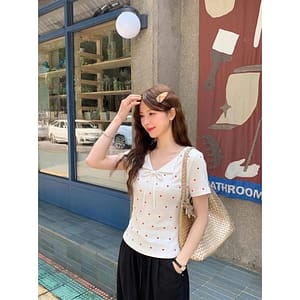 Áo Thun Nữ Họa Tiết Trái Tim Thắt Nơ màu trắng phong cách Hàn Quốc
